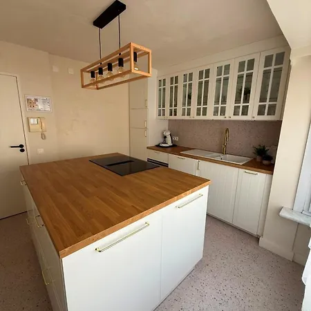 Modern 2-bedroom Within Walking Distance Of The Centre And The T209 * Blankenberge